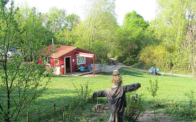 Die Kindergartenhütte im Winter